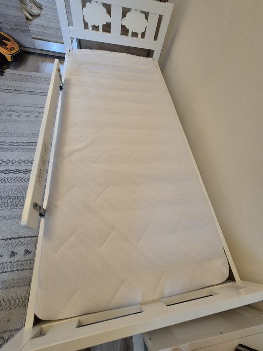 Pat copii IKEA cu protectie laterala detasabila