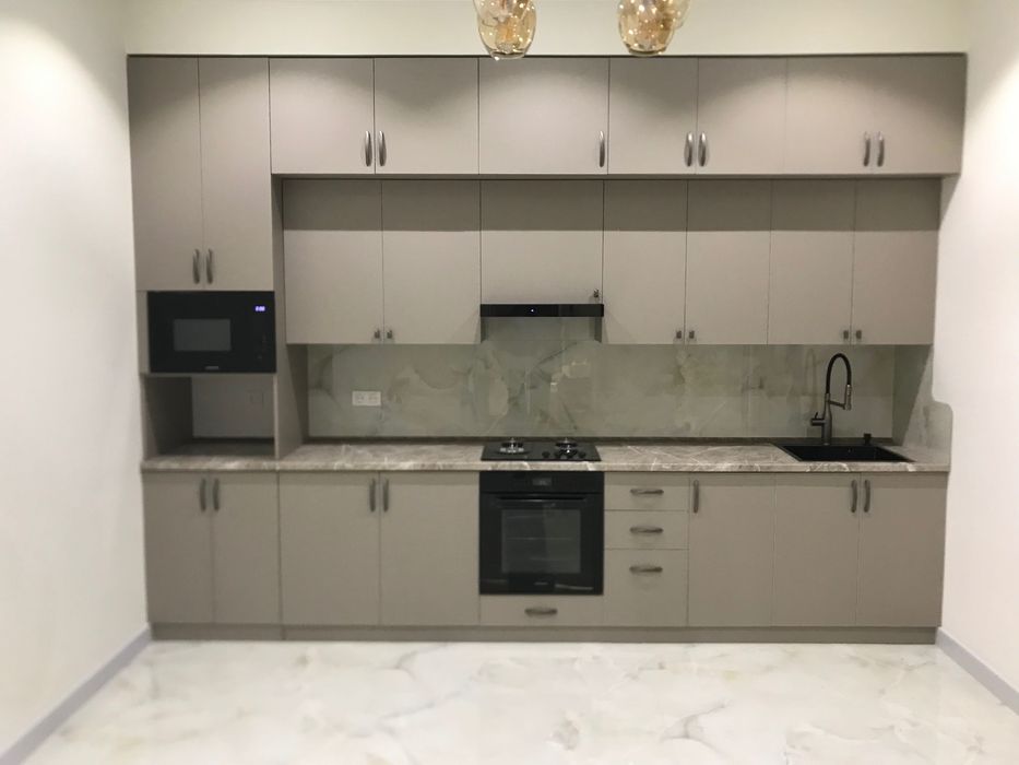 Мебель на заказ шкафы-купе прихожие гардеробные кухонные детские