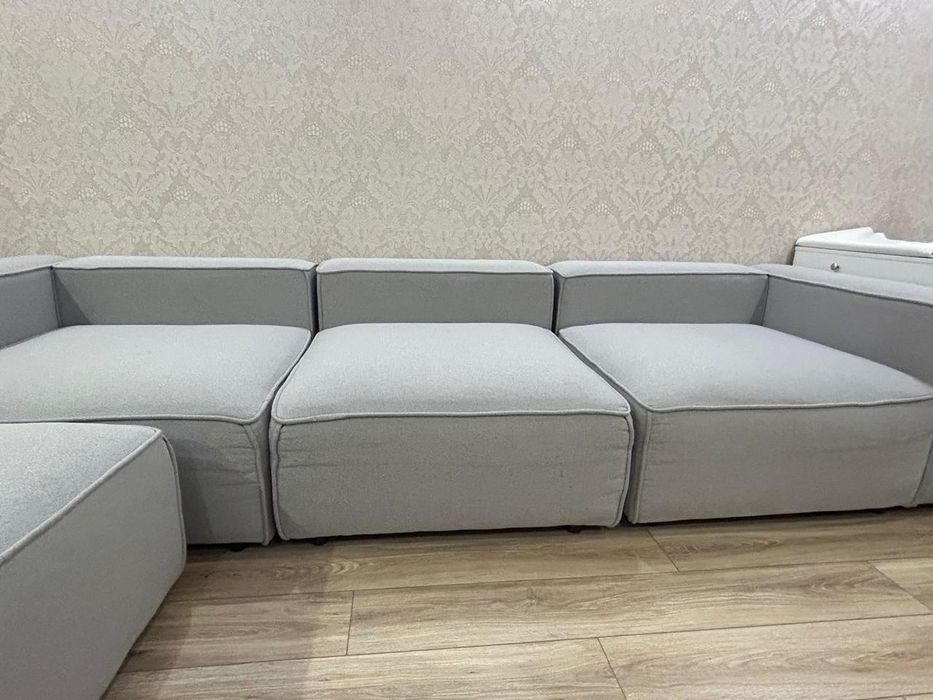 Продам модульный диван !