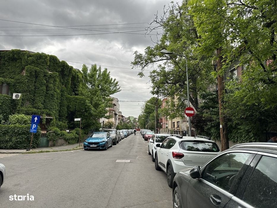 Apartament in vila interbelica, curte, strada linistita Tineretului