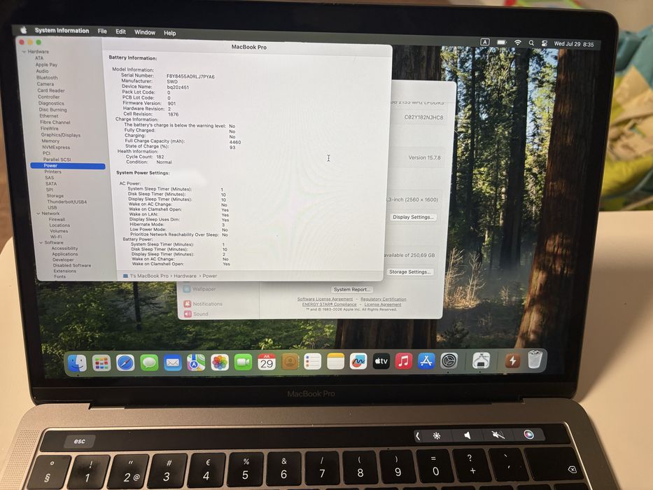 Apple Macbook pro 13.3 inch 8/256 gb intel i5