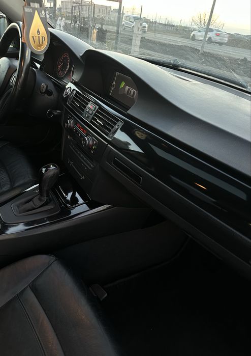 Vând sau schimb BMW 320d E92