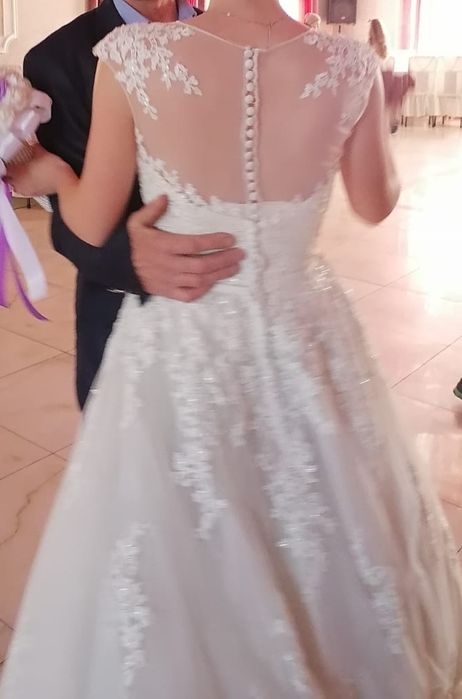 Пайдаланылған үйлену көйлектерін сатып алу