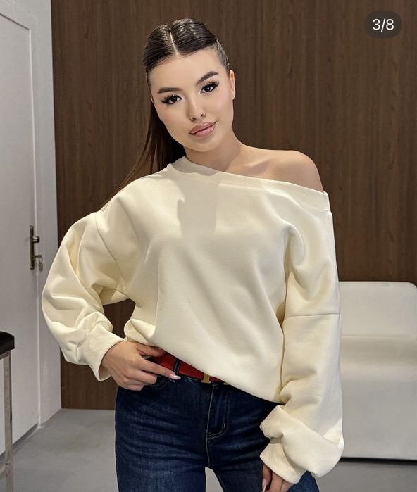 Свитшот с открытыми плечами