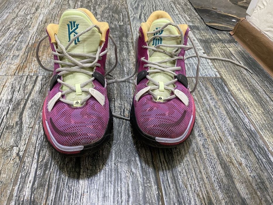 Баскетбольные кроссовки Nike