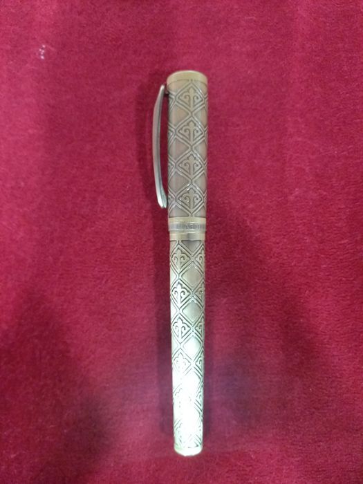 Авторучка эмпаир, подарочная