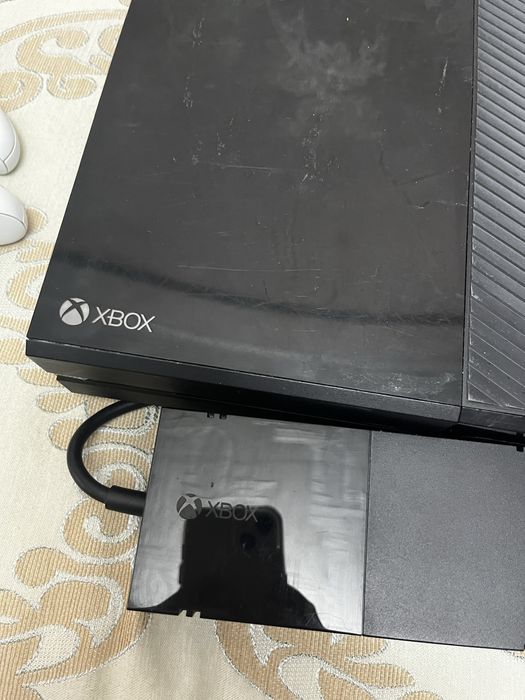 Срочно Продам XBOX ONE