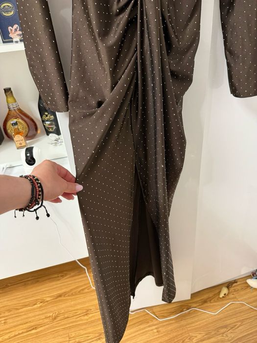 Rochie maro cu pietricele
