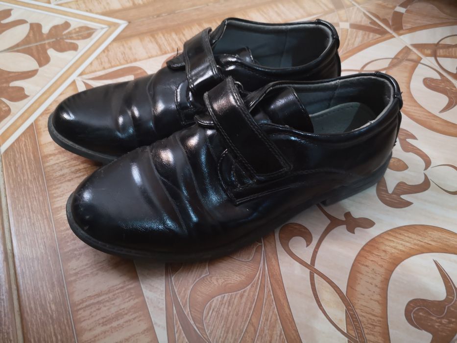 Кроссовки для мальчиков бесплатно