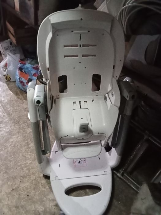 Продам коляску детскую и стульчик