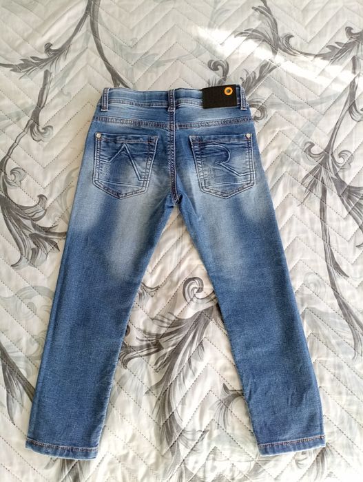 Детски дънки за 4-5год.