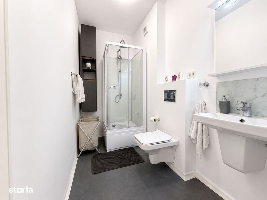 De vânzare apartament 3 camere, central