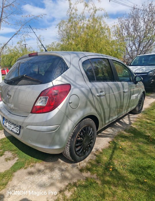 Opel Corsa 1.4 benzină