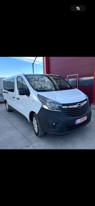 Rent a car . Inchiriaza microbuz Craiova inchiriaza masini mici