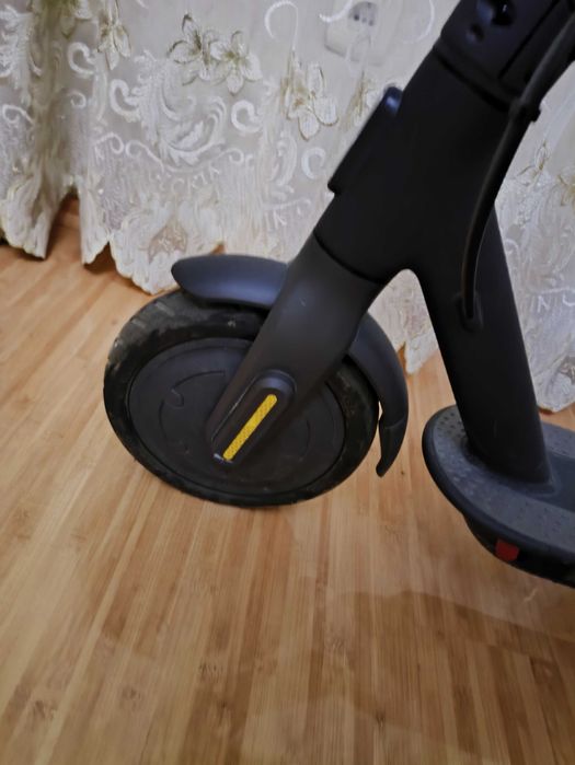 Xiaomi Mi Electric Scooter Essential