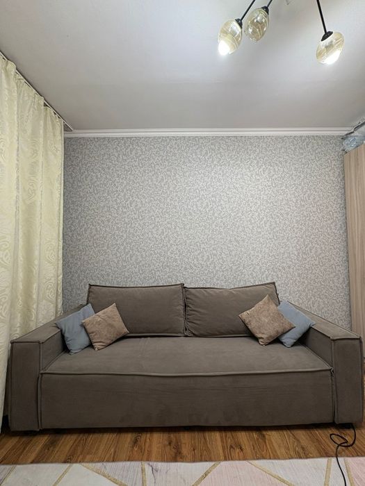 Новый диван  большой