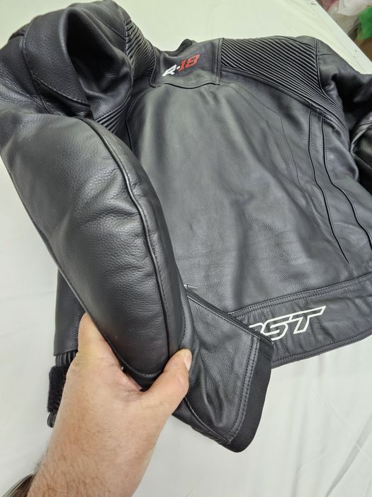 Geacă moto din piele RST 62 2XL 3XL Fundeni • OLX.ro