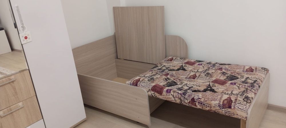 Продам срочно кресло  2шт