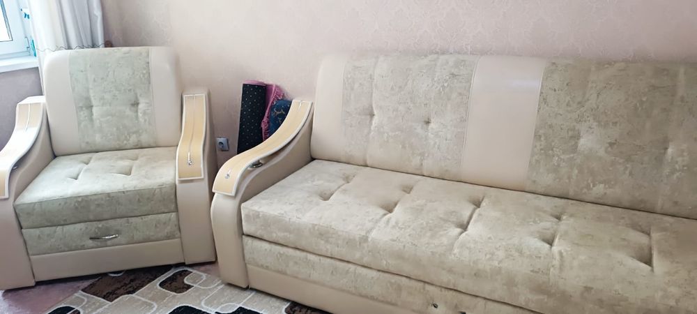 Продам диван с креслом