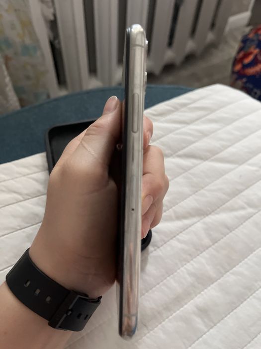 Iphone 11 pro на запчасть можно