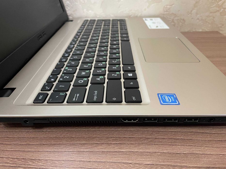 Asus X540 /Celeron N4100/4Gb Ram/120Gb ssd/Uhd Graphics 600/
