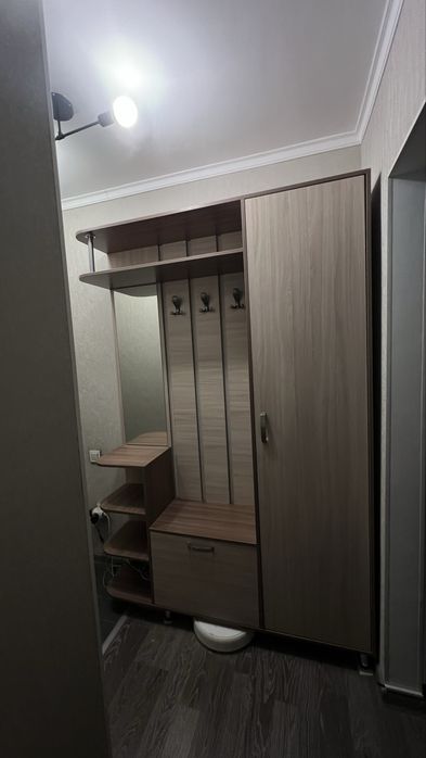 Прихожая б/у  в отличном состоянии