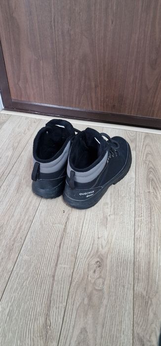 Ghete decathlon Quechua nr 42(27.5 cm)ca noi