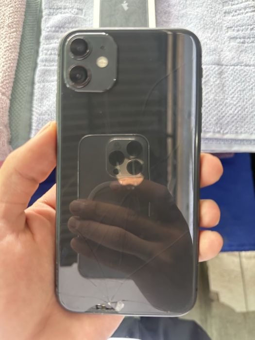 Iphone 11. 128gb batareka 81% ariginal