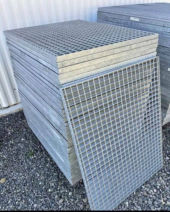 Vând scări metalice zincate, executate la comandă.
Ne deplasăm oriunde