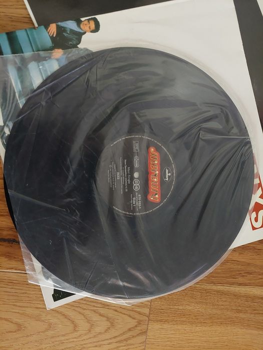 Viniluri INXS si Genesis