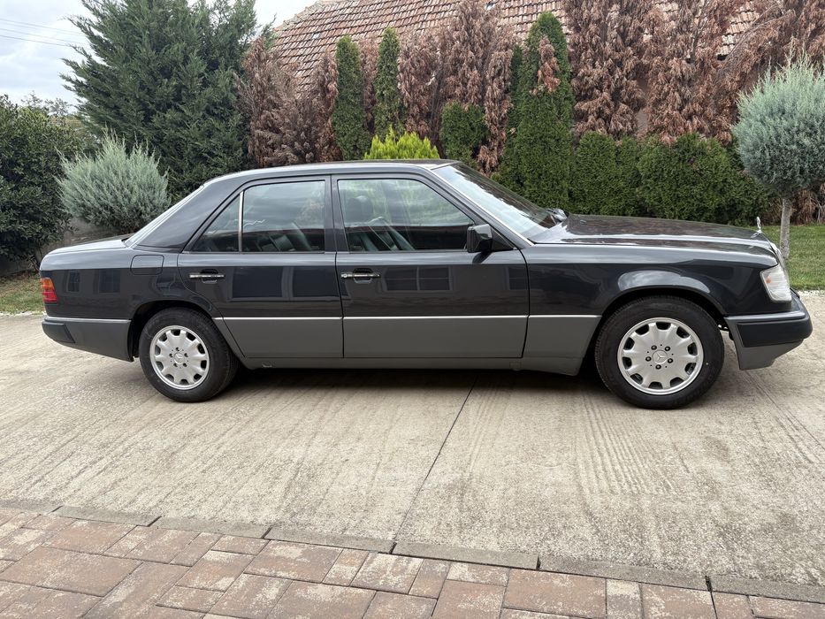 MERCEDES-BENZ E-Class 1990 — imagine 4