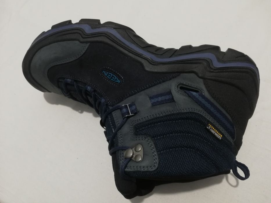 46 Ghete Keen Waterproof masura 46