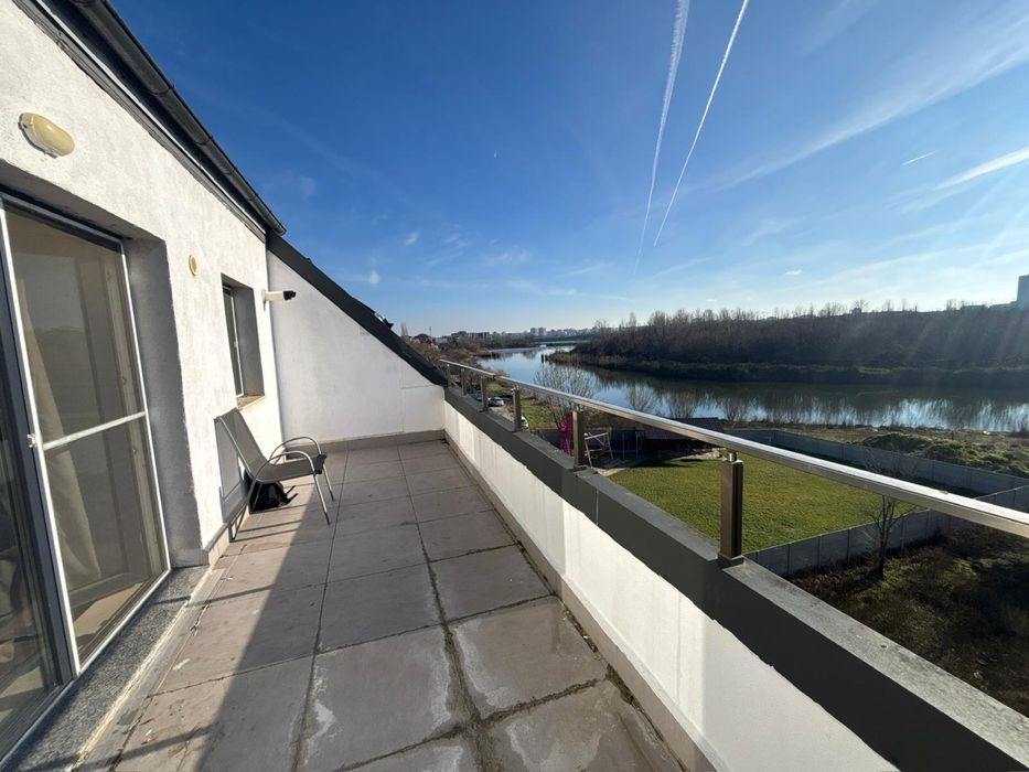 Apartament 89mp mobilat cu loc parcare si terasa 16mp