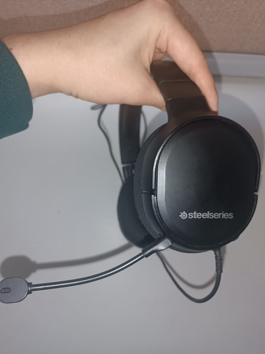 Наушники Steelseries Arctis 1