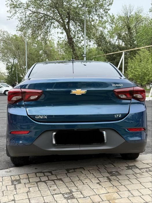 Продам свой chevrolet onix 4 позиция Ltz АКПП турбо!