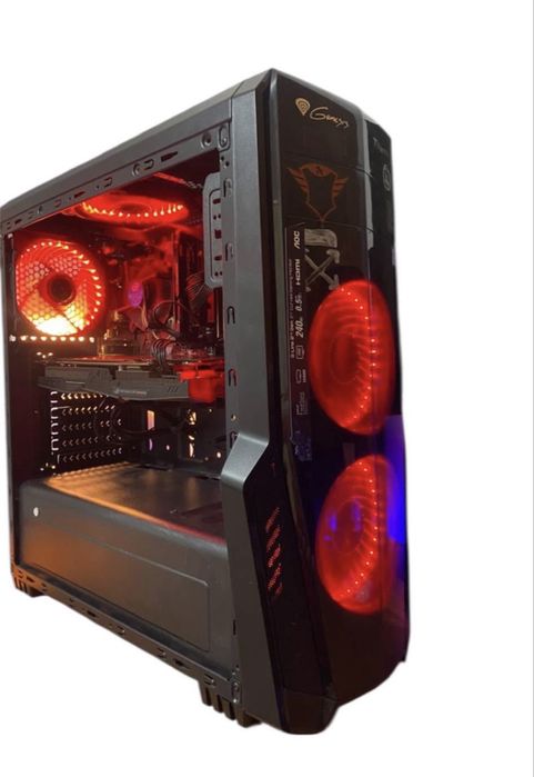 Pc Gaming( i7-9700F + GTX 1070 Ti + 24GB Ram )