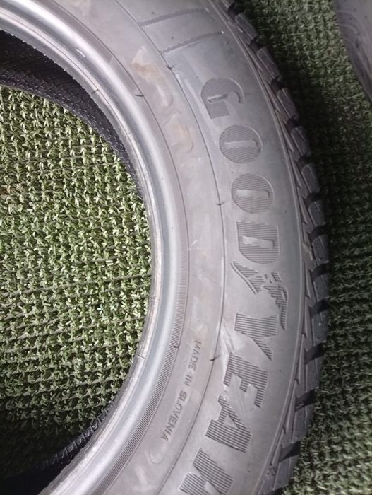 185 65 15 Goodyear vector 4 Season