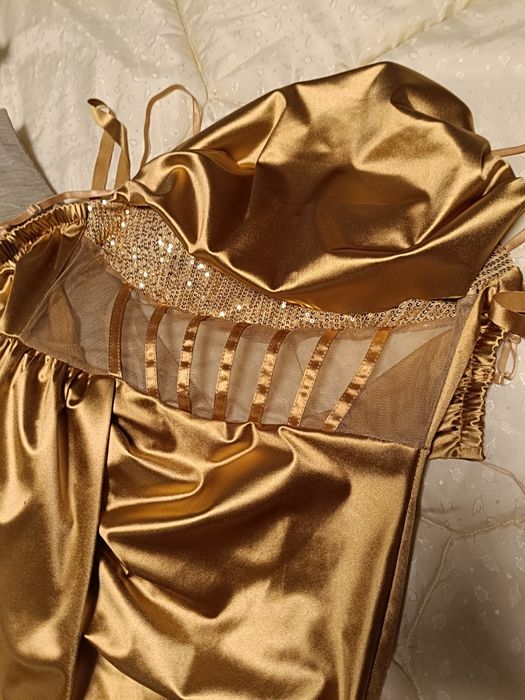 Рокля сатен официална