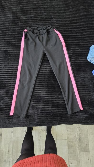 Дамски дънки  и панталони