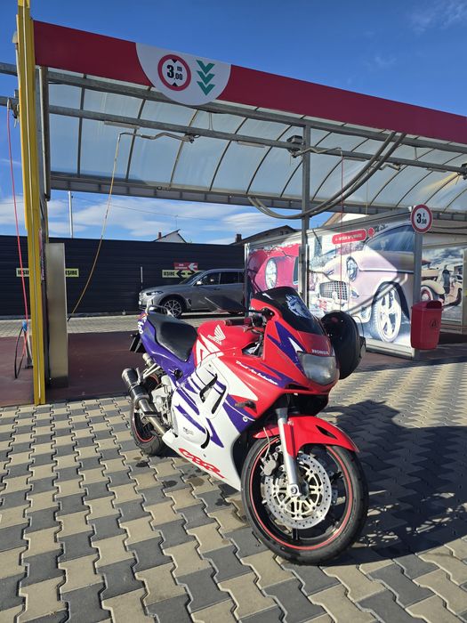 Honda cbr 600 f3