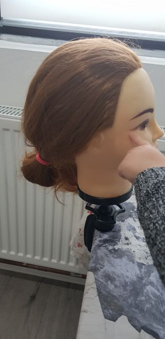 Cap de manechin Cu par mediu