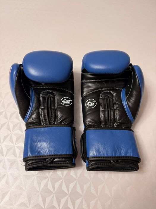 Боксерский Шлем и Перчатка