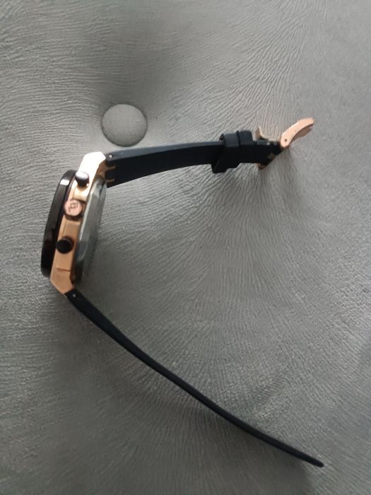 Vând ceas Emporio Time .