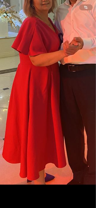 Продам платья носила только один раз