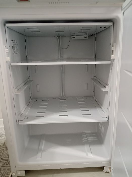 Продам морозильник Бирюса