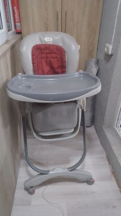 Продам...Детский стульчик для кормления