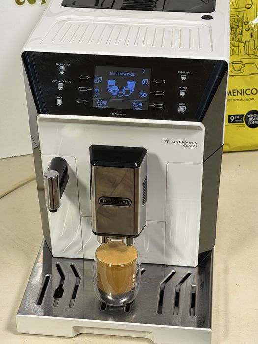 Кафемашина кафе автомат delonghi Primadonna CLASS с гаранция