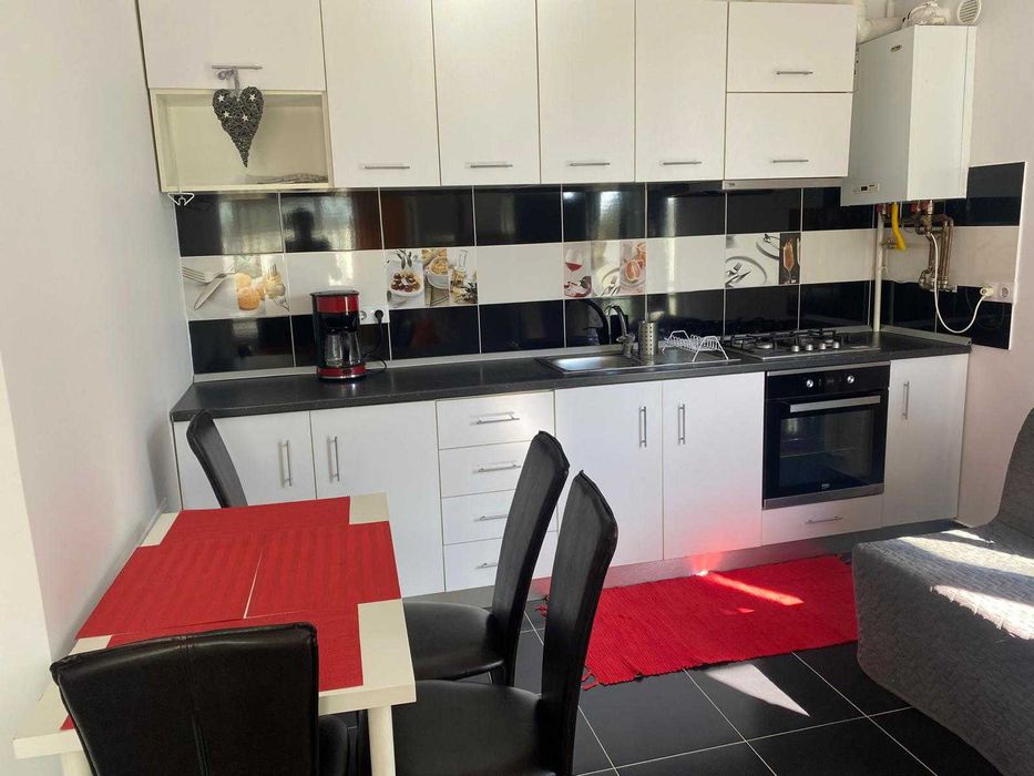 Persoană fizică, închiriez apartament cu o cameră, 35 mp,  Bucium - Rond 30