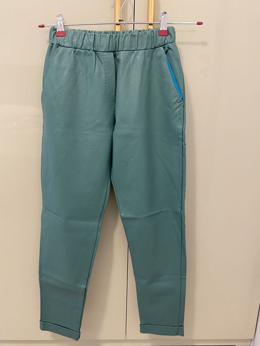 Pantaloni piele ecologica turcoise