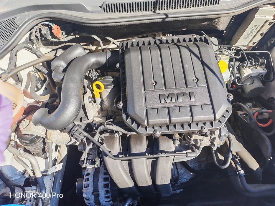 Vand  Volkswagen Polo 2015